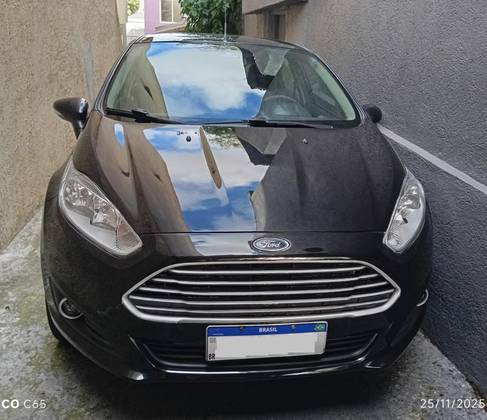 FORD FIESTA 1.6 SE HATCH 16V FLEX 4P POWERSHIFT FORD FIESTA 1.6 SE HATCH 16V FLEX 4P POWERSHIFT